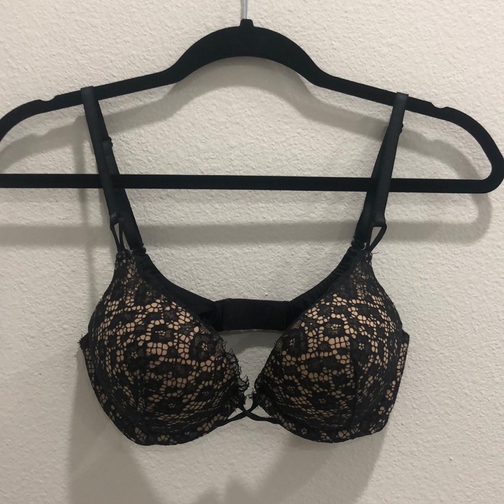 Victoria Secret Bombshell Add 2 cups Bra